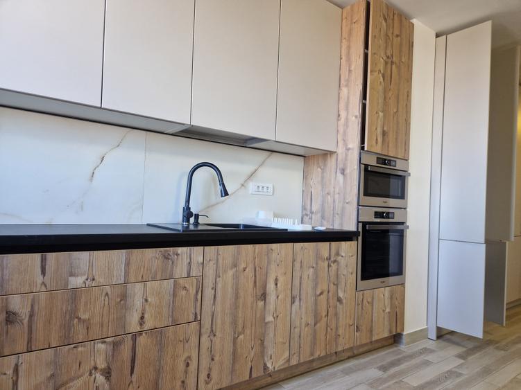 Apartament cu 2 camere semidecomandat în Medicină