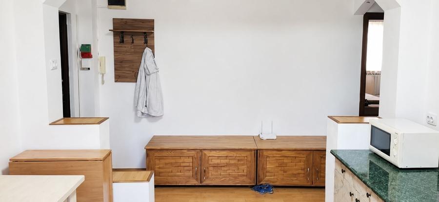 Apartament cu 2 camere decomandat, mobilat în Soarelui