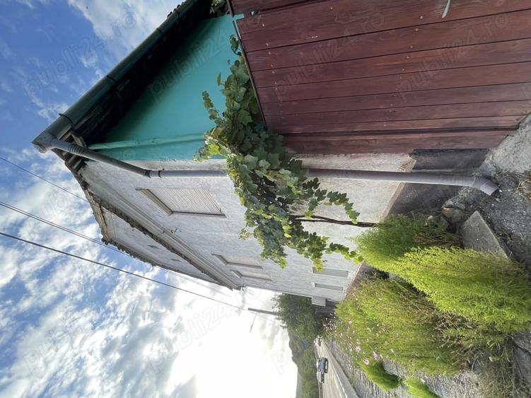 Casă cu 4 camere cu Teren 925 Mp în Fișer