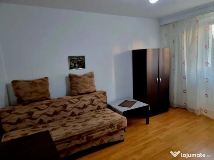 Garsonieră semidecomandată în Central