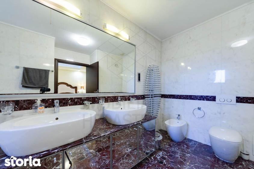 Apartament cu 3 camere decomandat, mobilat în Primăverii