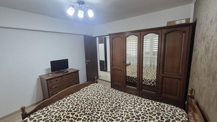 Apartament cu 3 camere decomandat în Pantelimon