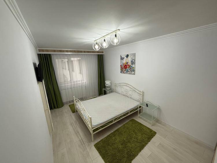 Apartament cu 2 camere decomandat în Exterior Vest
