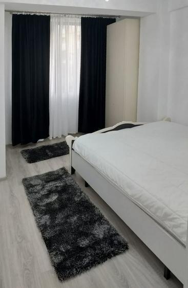 Apartament cu 2 camere semidecomandat, mobilat în Micro 17
