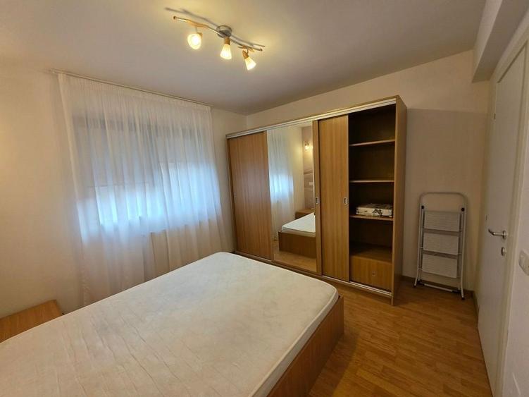 Apartament cu 2 camere în Păcii