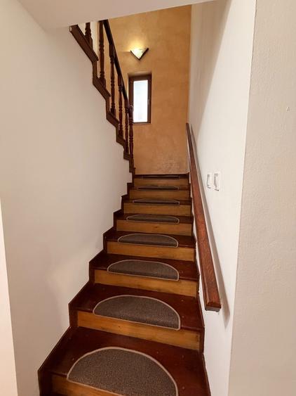 Duplex cu 4 camere cu Canalizare în Europa