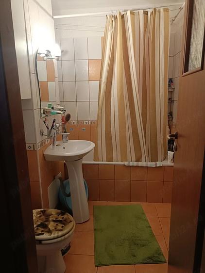 Apartament cu 3 camere decomandat în Unirii