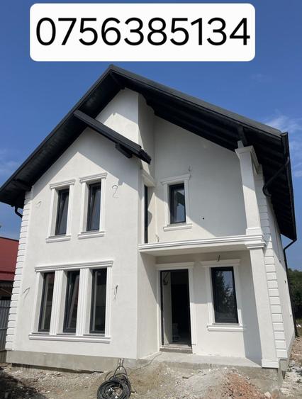 Casă cu 4 camere în Calea Romanului