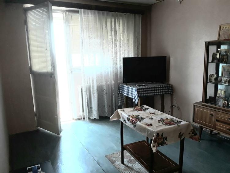 Apartament cu 3 camere decomandat în Pantelimon