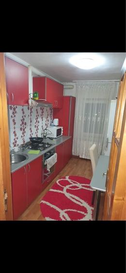 Apartament cu 3 camere decomandat în Kiseleff