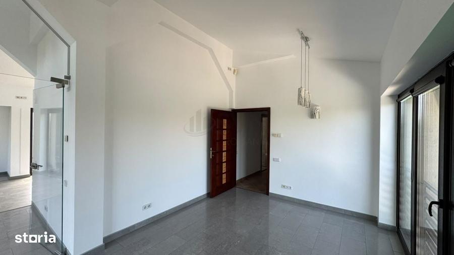 Spațiu comercial, de 435 mp, în Băneasa