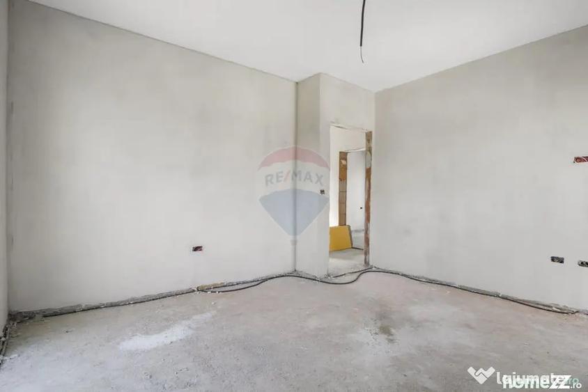 Casă cu 5 camere cu Teren 392 Mp în 6 Vânători