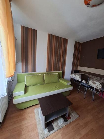 Apartament cu 2 camere decomandat în 9 Mai