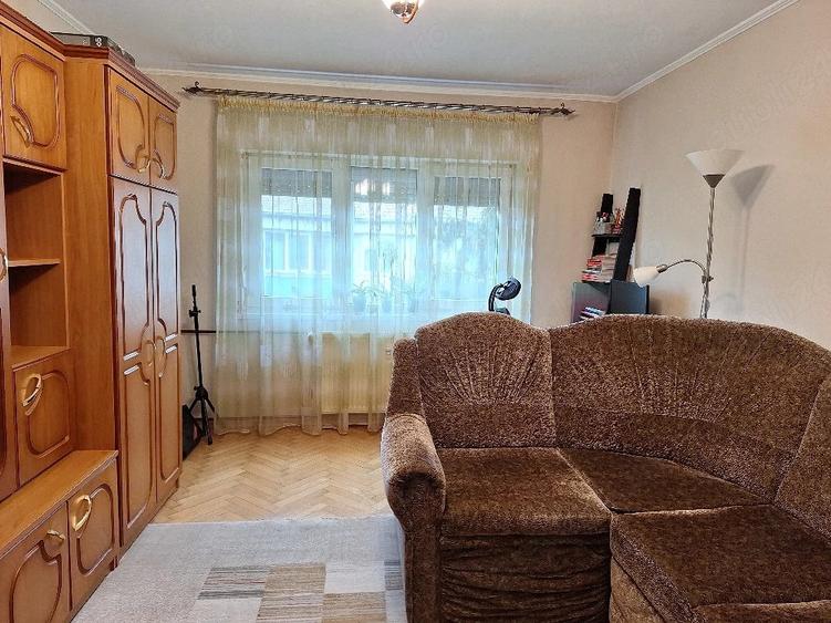 Apartament cu 2 camere decomandat în Decebal