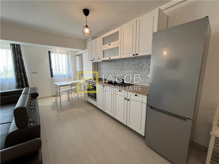Apartament cu 3 camere semidecomandat, mobilat în 9 Mai