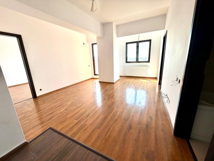 Apartament cu 2 camere semidecomandat în Calea Călărașilor