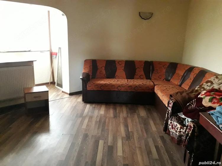 Garsonieră decomandată în Central