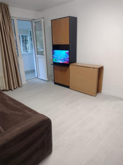 Apartament cu 2 camere decomandat în Militari