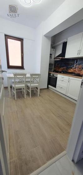Apartament cu 4 camere decomandat, mobilat în Jiului