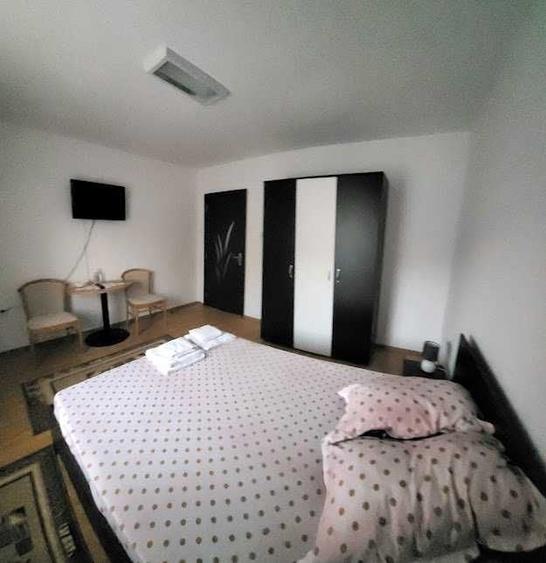 Casă cu 4 camere cu Teren 388 Mp în Central