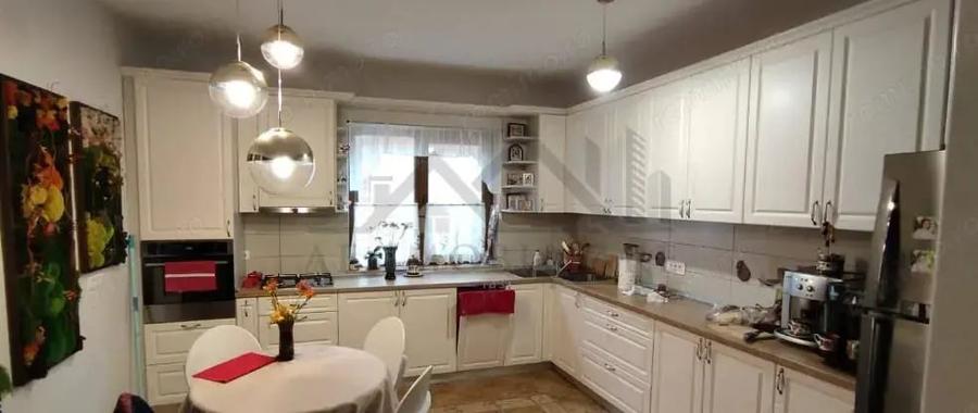 Casă cu 3 camere cu Teren 426 Mp în Filiași