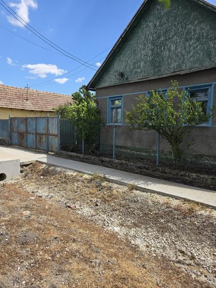 Casă cu 2 camere în Sintea Mică