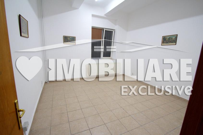 Birou, de 20 mp, în Complex Studențesc