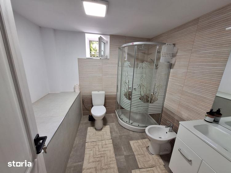 Casă cu 3 camere cu Teren 231 Mp în Zamora