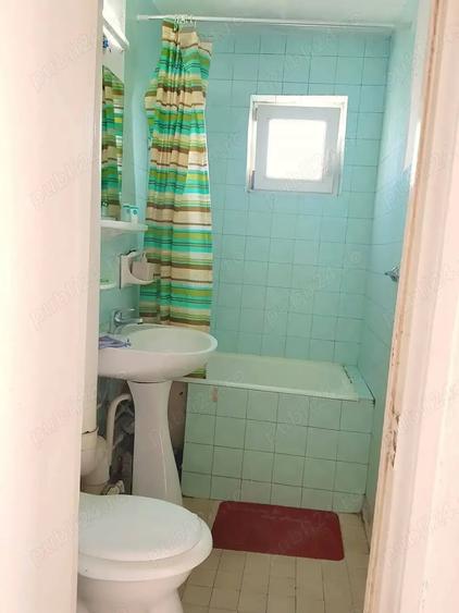 Apartament cu 4 camere decomandat în Aurel Vlaicu