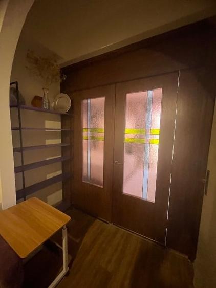 Apartament cu 2 camere semidecomandat, mobilat în Universitate