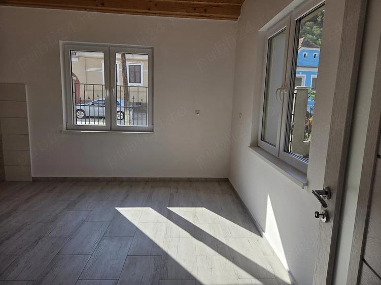 Casă cu 4 camere cu Teren 414 Mp în Valchid