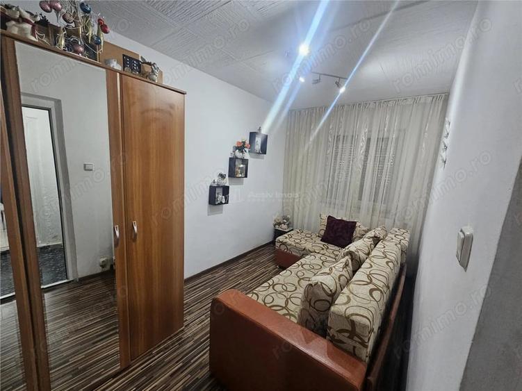Garsonieră decomandată în Calea Caransebeșului