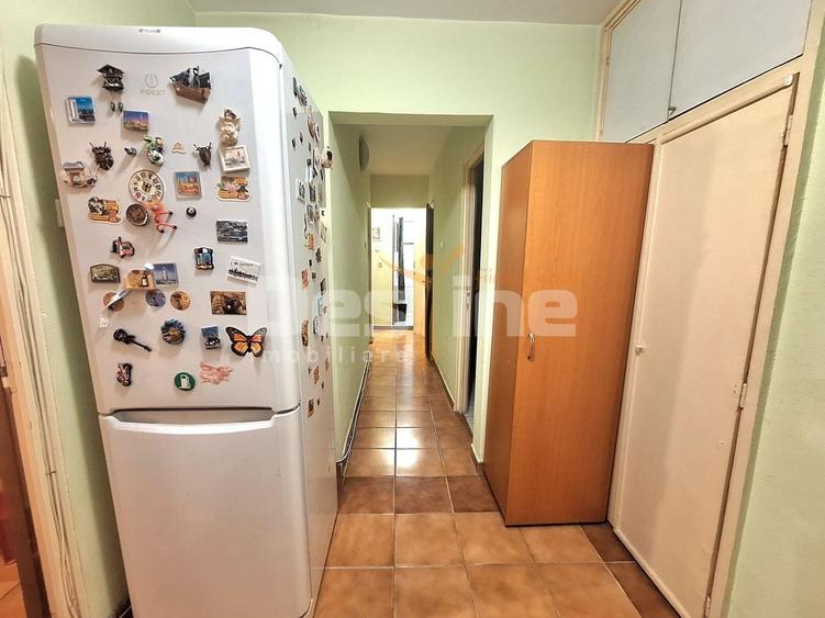 Apartament cu 3 camere decomandat, mobilat în Dristor