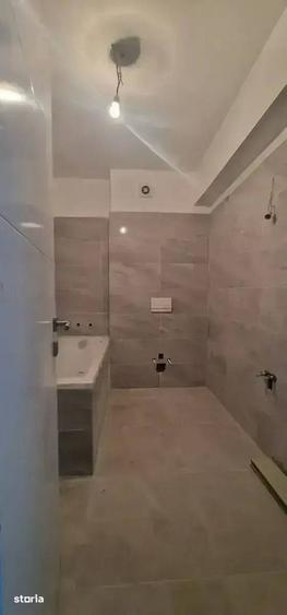 Apartament cu 4 camere în Militari