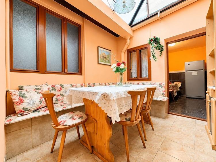 4 camere, suprafata generoasa, etajul 1, zona Bucovinei - 12