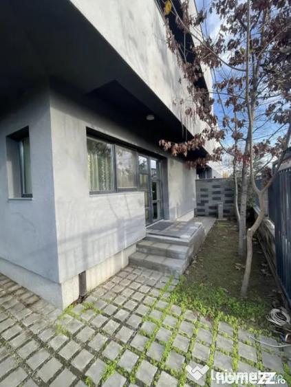 Casă cu 4 camere cu Canalizare în Central