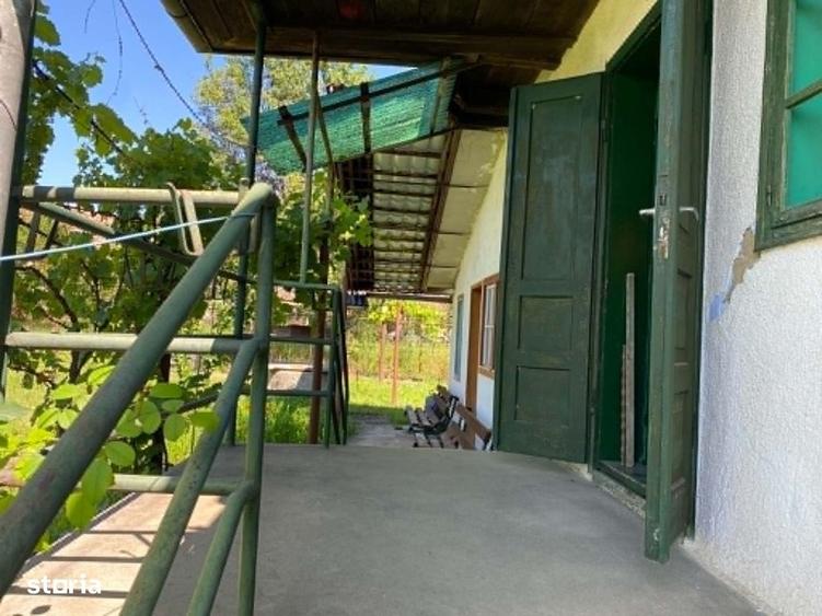 Casă cu 2 camere în Ghindari