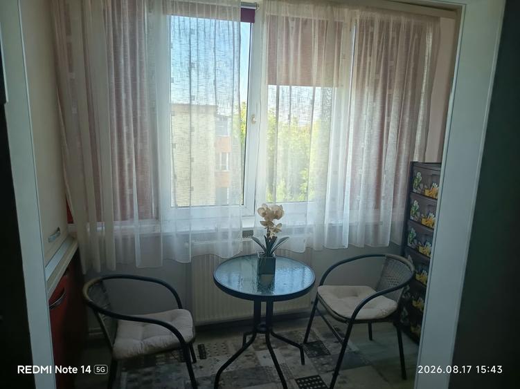 Apartament cu 2 camere decomandat în Triaj