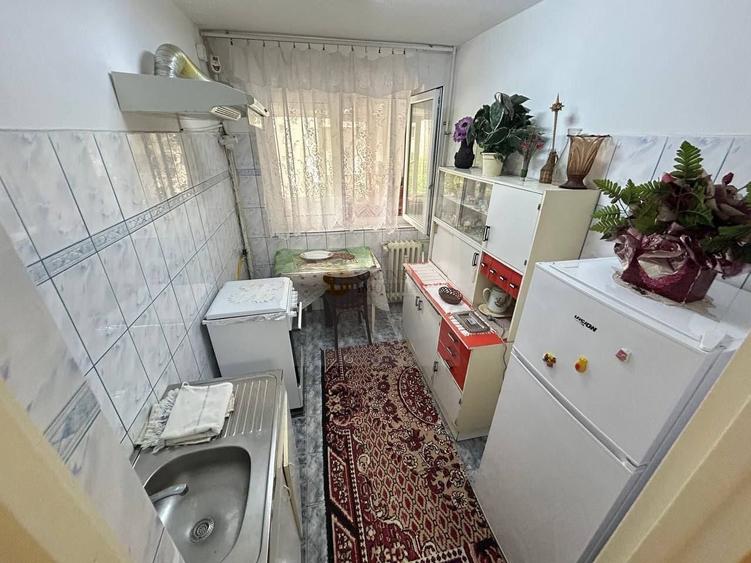 Apartament cu 2 camere decomandat, mobilat în Gorjului