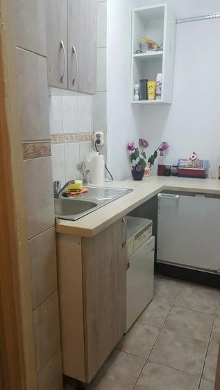 Garsonieră decomandată în Amzei