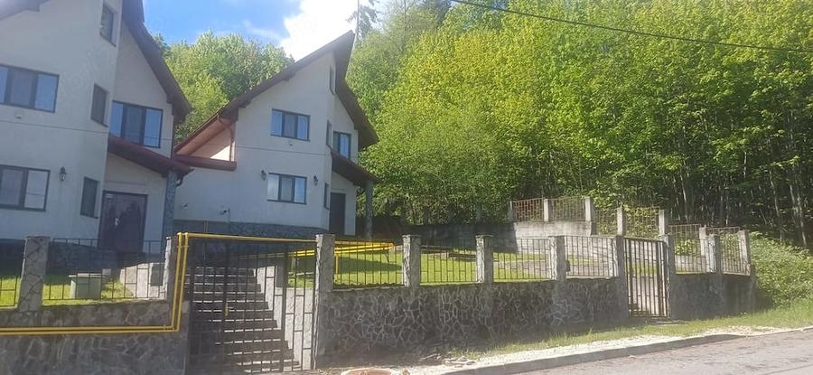 Teren de 1000 mp, în Central