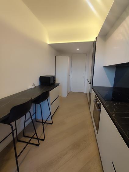 Apartament cu 3 camere decomandat în Cotroceni