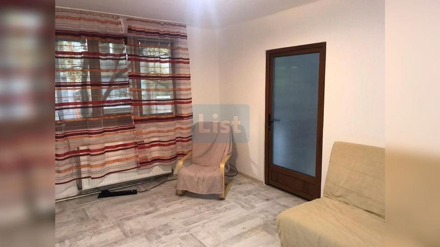 Apartament cu 2 camere semidecomandat, mobilat în Central