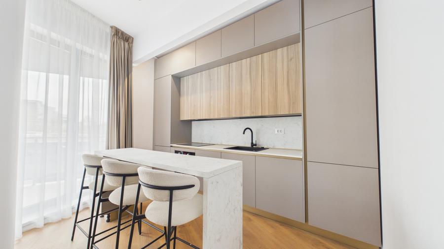 Apartament cu 2 camere semidecomandat în Grivița