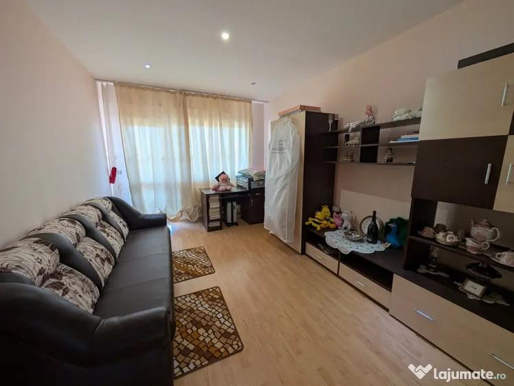 Casă cu 5 camere cu Teren 500 Mp în Lilieci