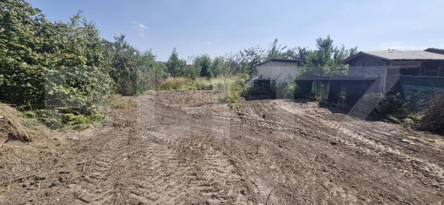 Teren Construcții intravilan de 800 mp, în Ulmi