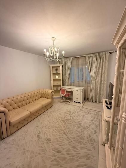 Apartament cu 3 camere în Inel II