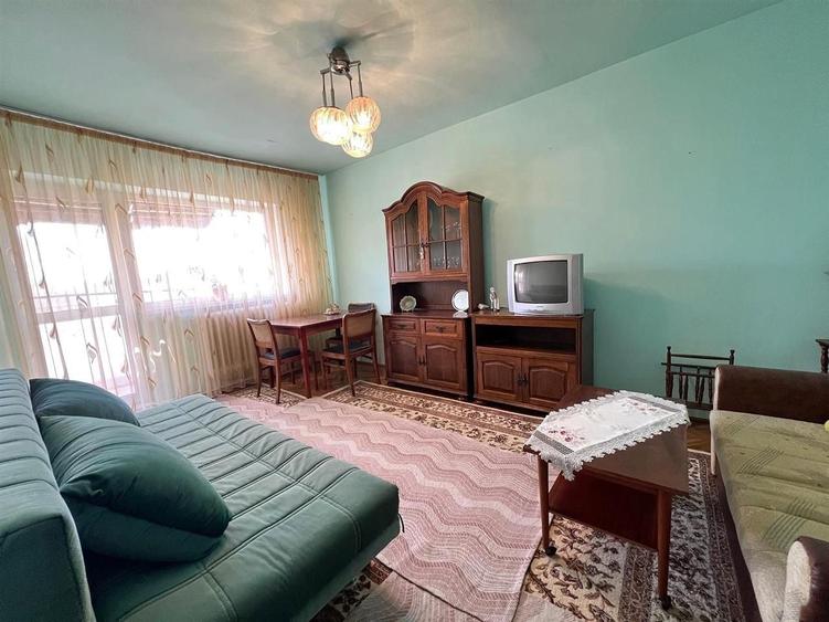 Apartament cu 2 camere decomandat, mobilat în Central