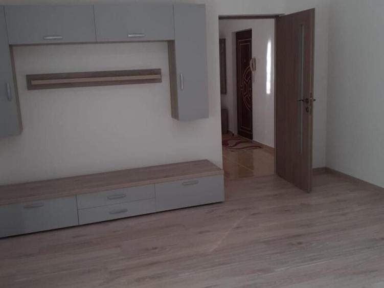 Apartament cu 2 camere decomandat, mobilat în Aviației — fotografia 2