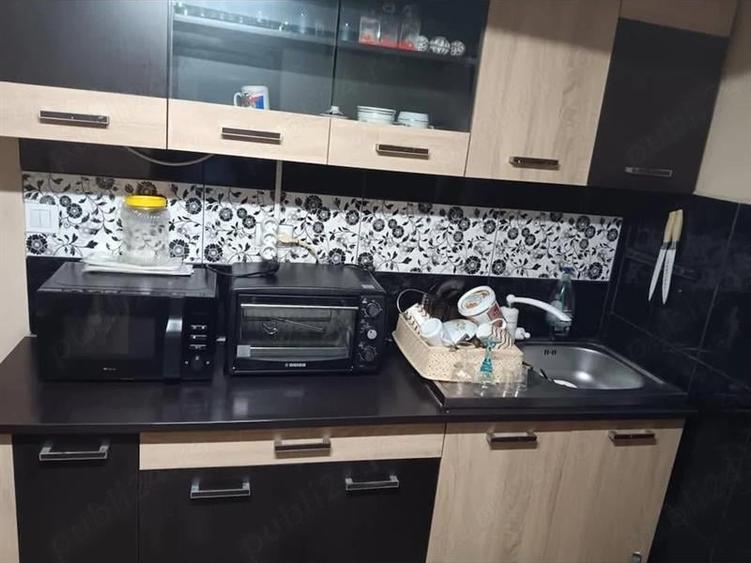 Casă individuală cu 5 camere cu Teren 680 Mp în Central